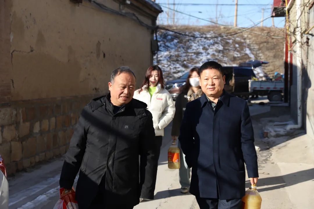 寒冬送暖 情暖人心 | 开云中国集团走访慰问贫困家庭